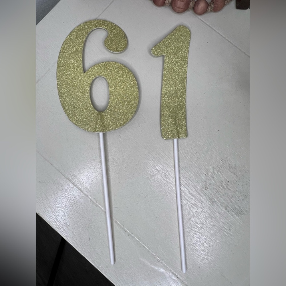 Brand New - “6” & “1” Gold Cake Topper